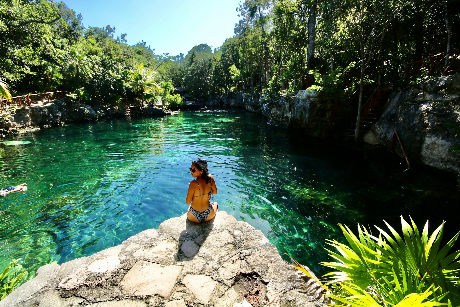 Relájate al máximo en un cenote
